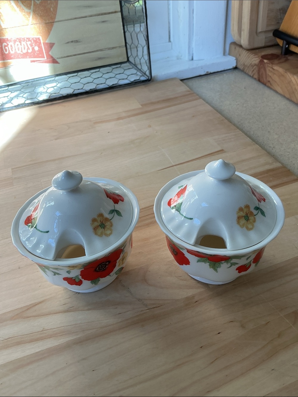 Roy Kirkham - Bone China - England - Monet Poppy Sugar Bowls with Lids